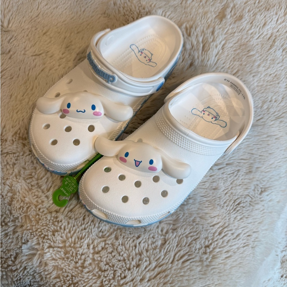 NWT CROCS Cinnamoroll SANRIO - Picture 8 of 9